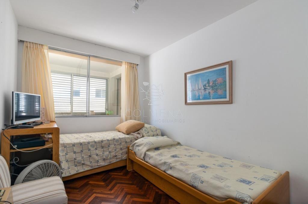 Espectacular apartamento de 2 dorms y servicio en