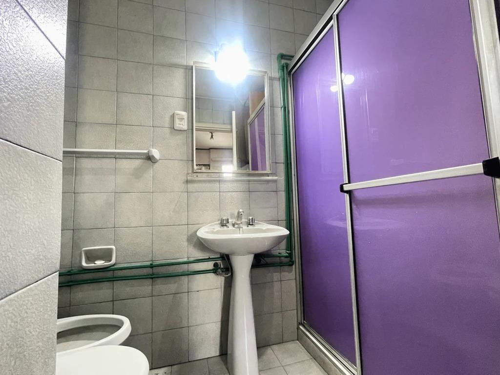 Venta apartamento 2 dormitorios y servicio completo centro