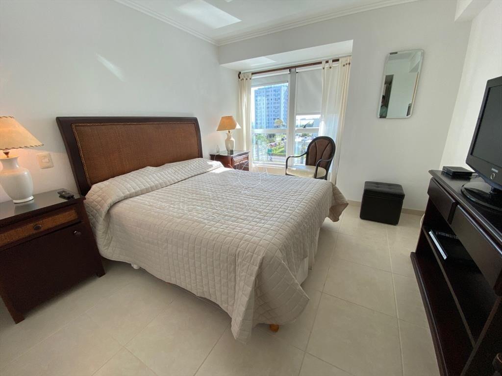Apartamento en venta Playa Mansa 2 dormitorios
