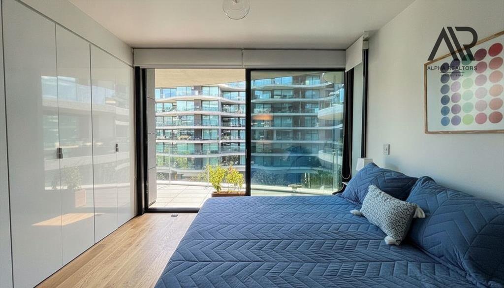 Alquiler Apartamento de 2 dormitorios, 2 baños, amueblad...