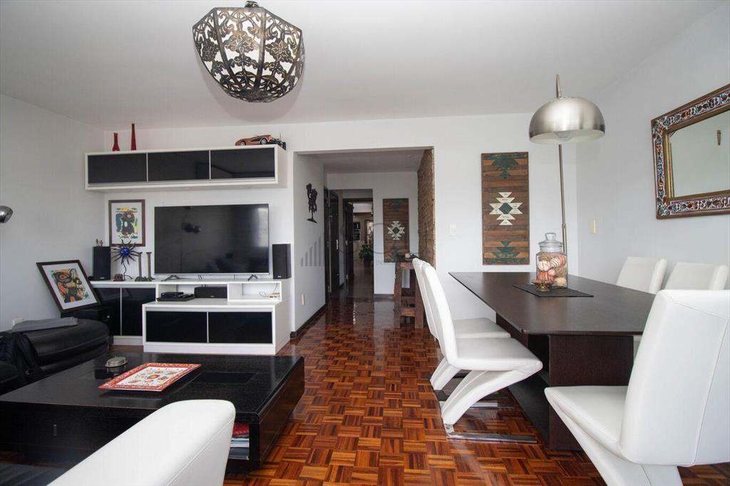 Venta Apartamento de 3 dormitorios, Servicio y Garage en Po