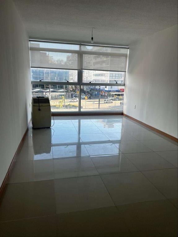 Apartamento monoambiente apto para oficina o vivienda