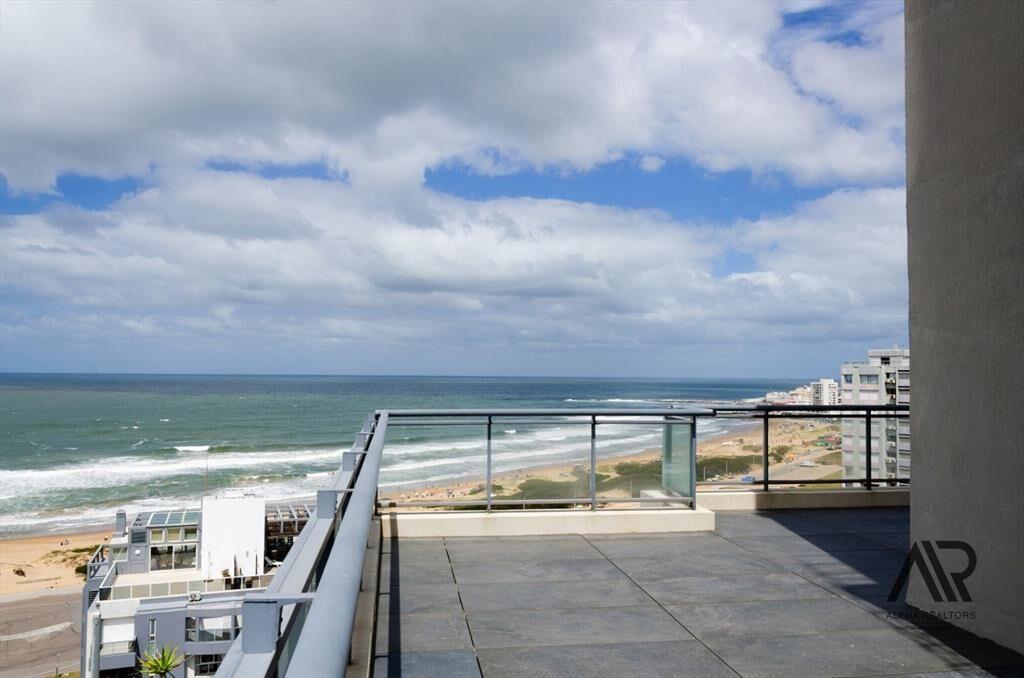 PENTHOUSE a estrenar 2 DORMITORIOS a metros de PLAYA BRAVA