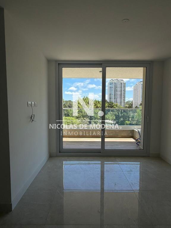 Vende impecable apartamento de 2 dormitorios en