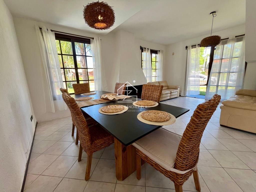 ALQUILER INVERNAL CASA PUNTA DEL ESTE 3 DORMITORIOS