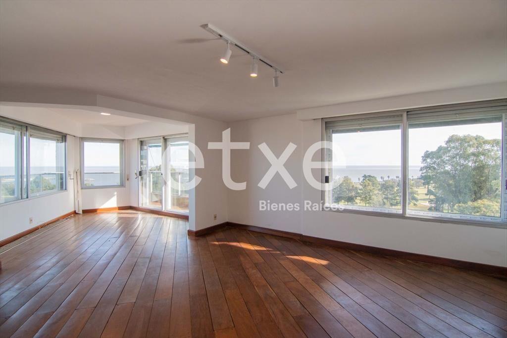 Alquiler Apartamento frente al Golf Punta Carretas...