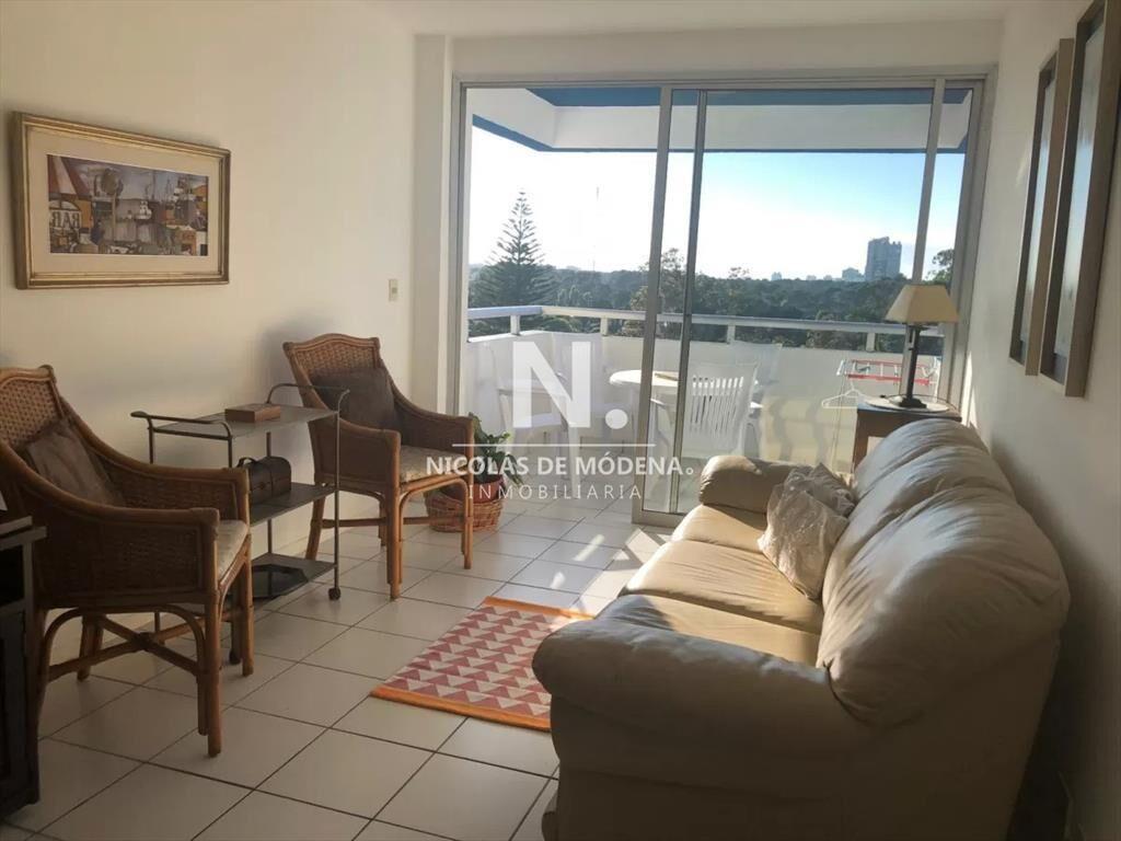Apartamento de 1 dormitorio en Edificio Leblon ,