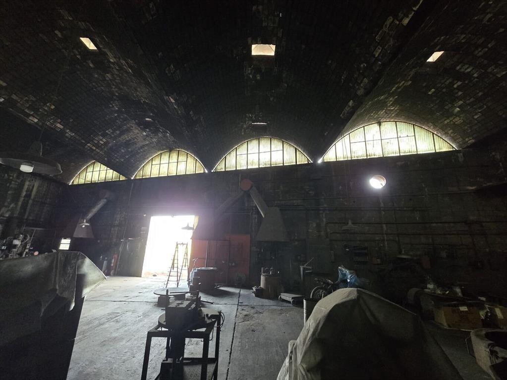 Gran Predio Industrial en Belvedere – 2.041 m² de terreno |
