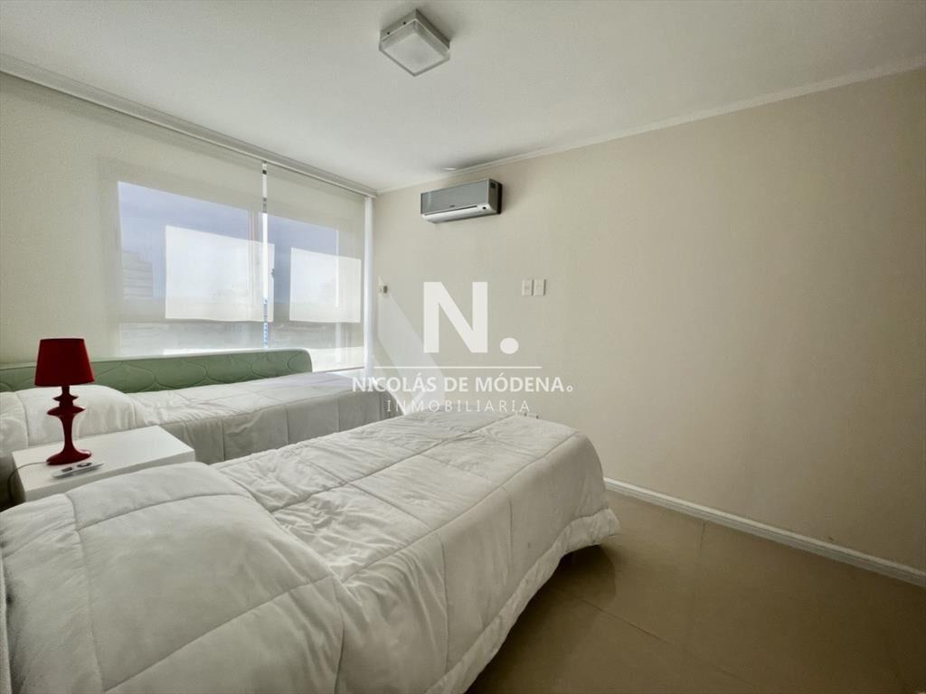 Apartamento en Imperiale III - Punta del Este - Tres Dormit