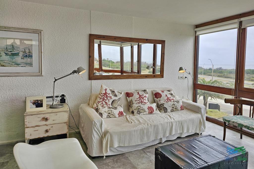 En venta apartamento de 2 dormitorios frente al a
