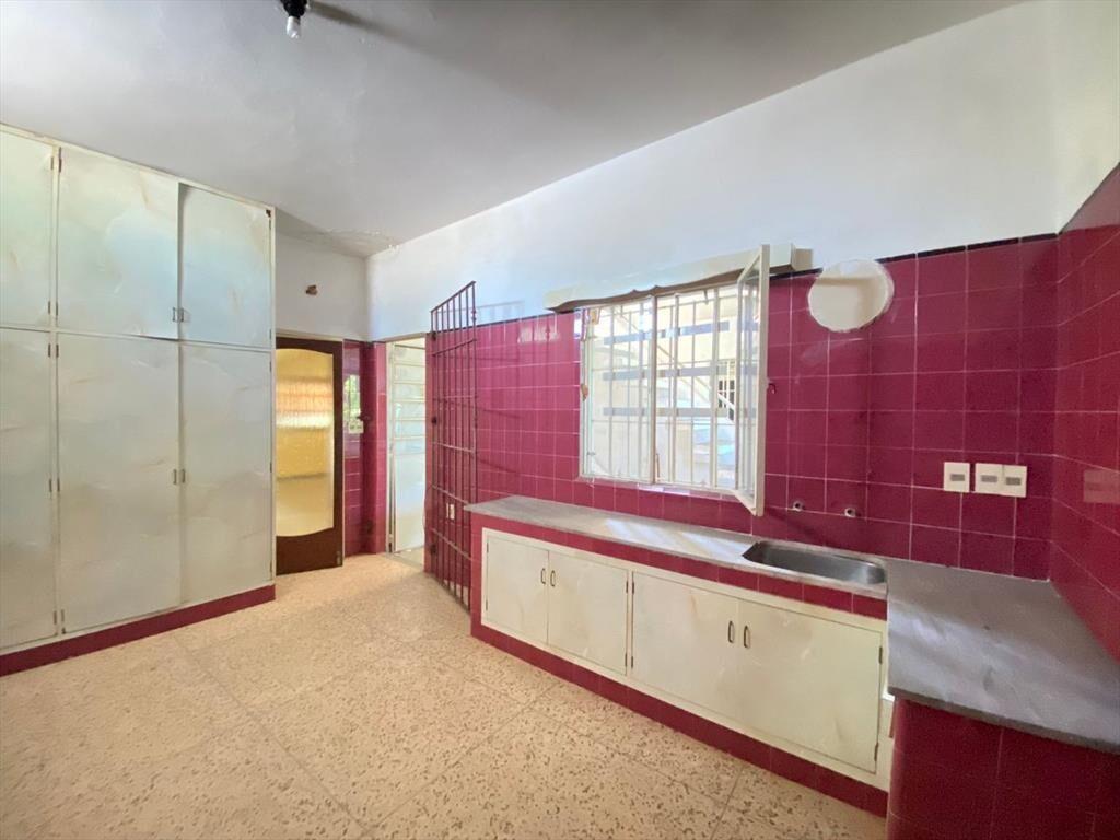 VENTA CASA 2 DORMITORIO GRAN GARAJE. LA TEJA