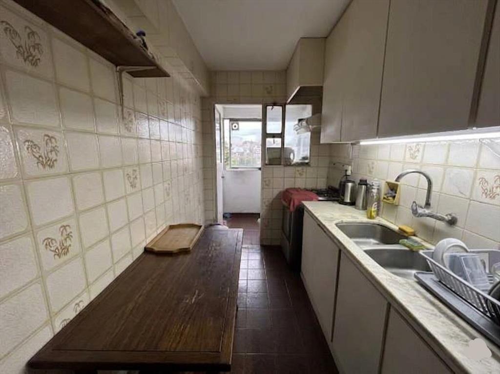 Venta Apartamento Tres Dormitorios y Garaje en Pocitos