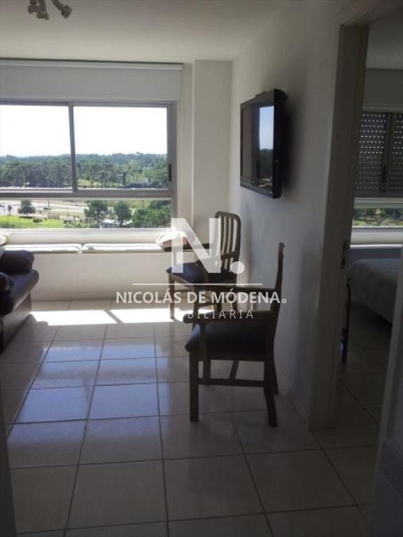 Departamento de 1 dormitorio en venta en Punta