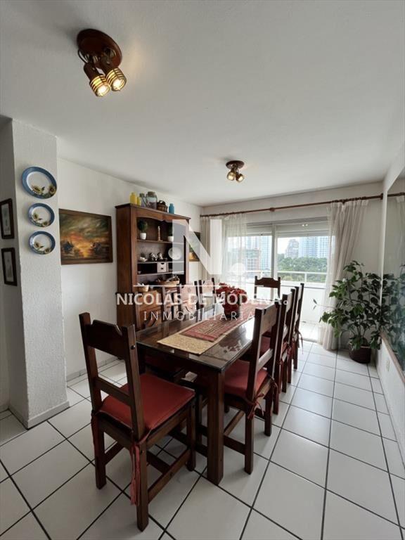 Oportunidad ! Vende apartamento de 3 dormitorios