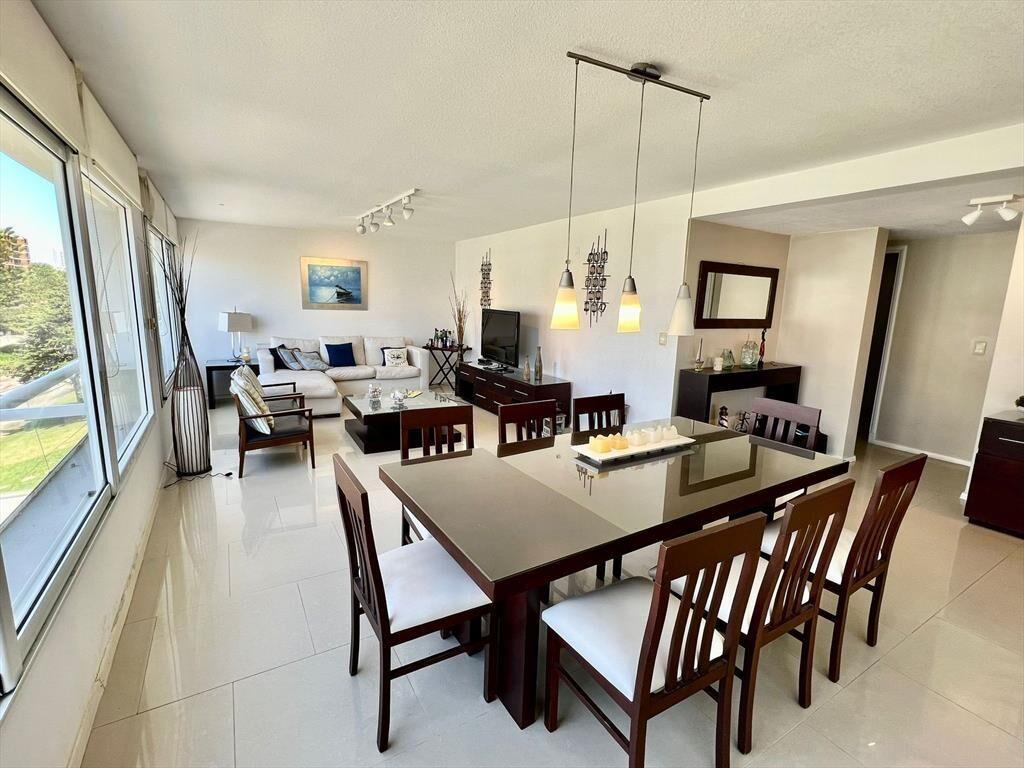 APARTAMENTO EN VENTA 4 DORMITORIOS CON PARRILLERO