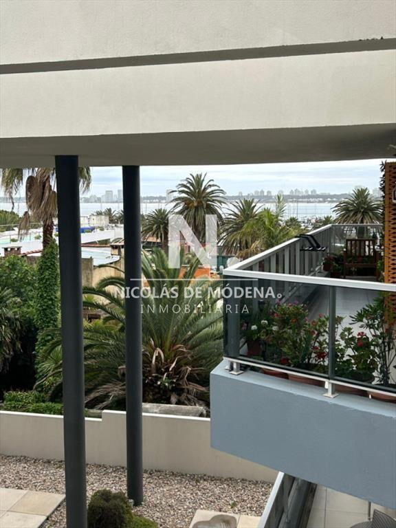 Apartamento con vista al puerto de 1 dormitorio