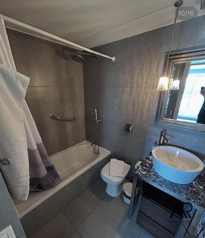 Apartamento en venta c/ cochera Avda Roosevelt