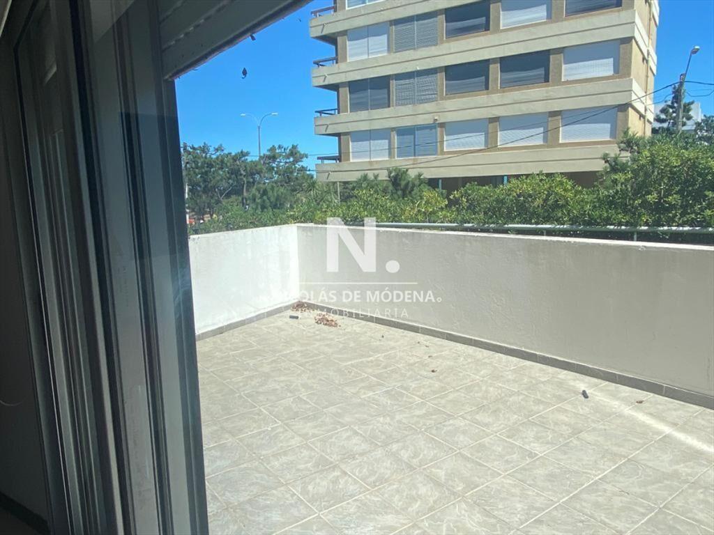 OPORTUNIDAD DE APARTAMENTO EN PRIMERA LINEA