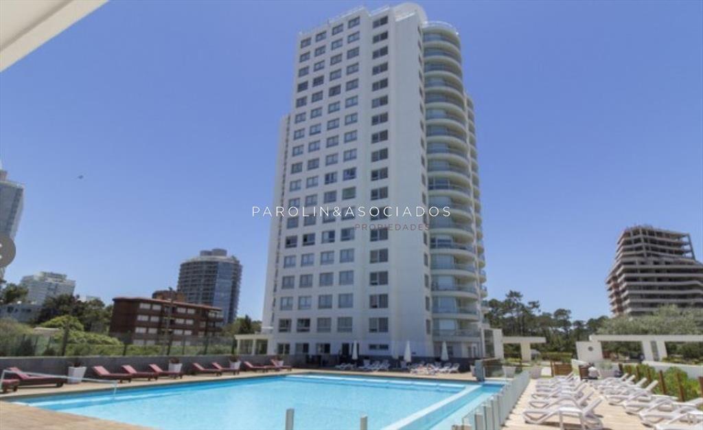 Apartamento en venta de 3 dormitorios Ocean Punta