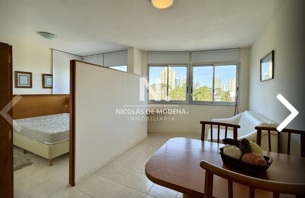 Vende apartamento monoambiente en Roosevelt, del