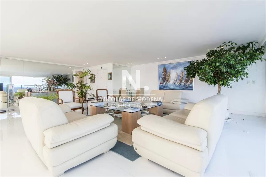 Vende excelente departamento 3 dormitorios en ,