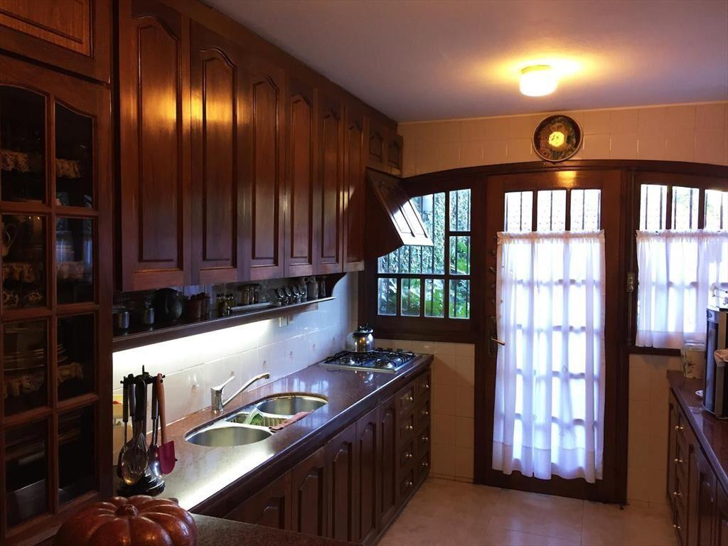 Próximo a Br Artigas y Golf, 380 m2 construidos, terreno de