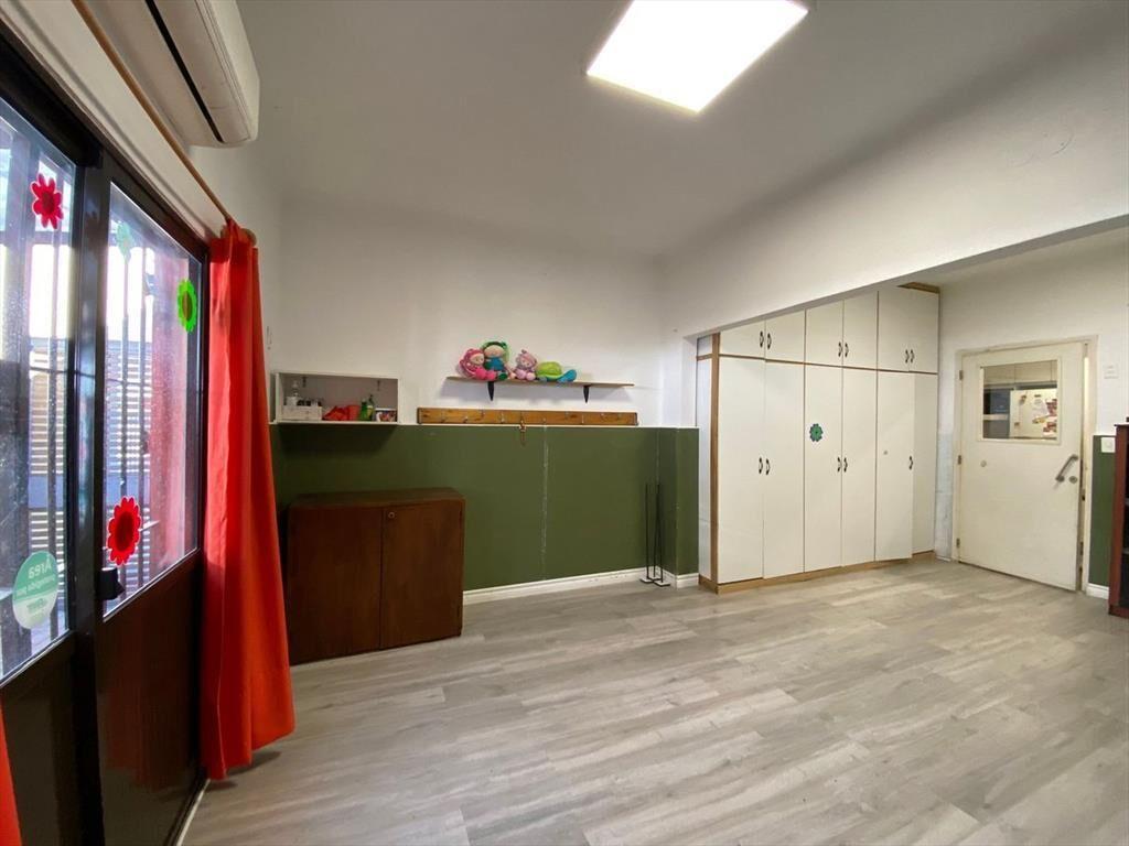 ALQUILER DE LOCAL EN SAYAGO 7 AMBIENTES 4 BAÑOS