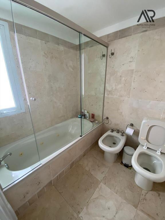 Apartamento en venta c/ cochera en Playa Mansa