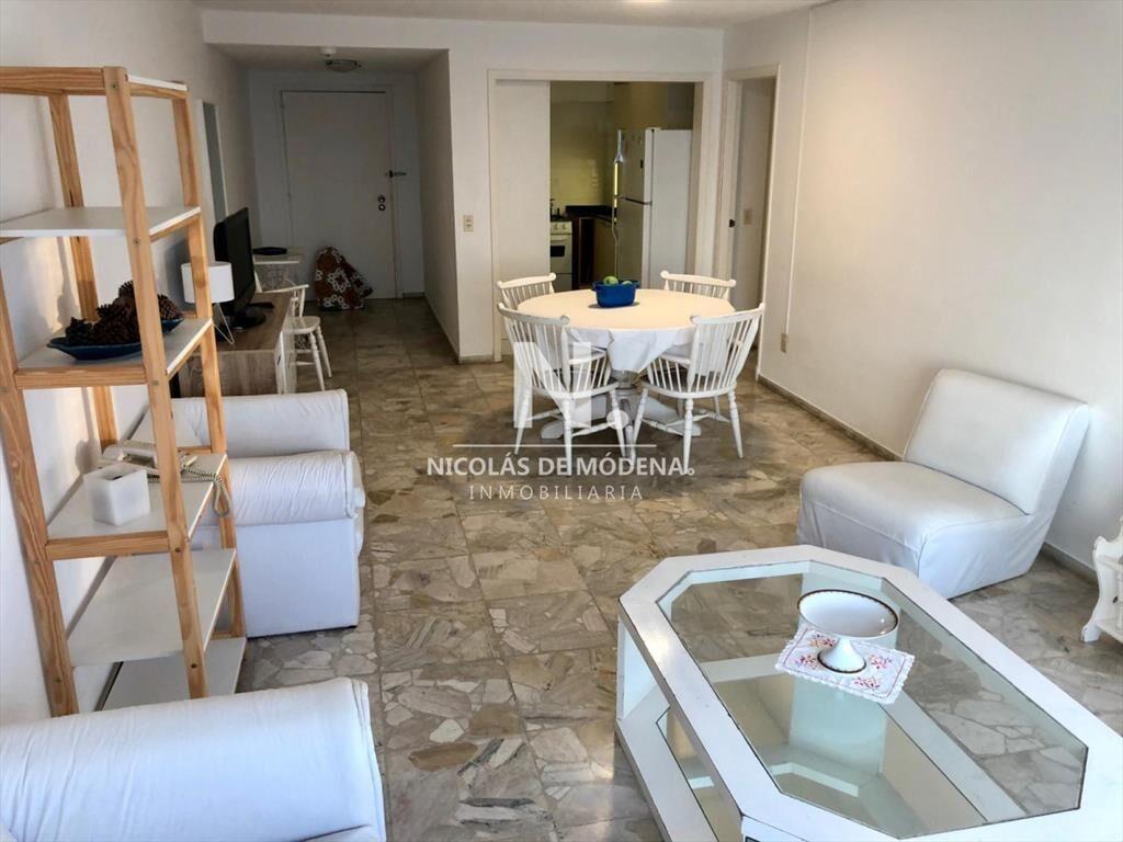 Amplio apartamento en venta Punta del Este