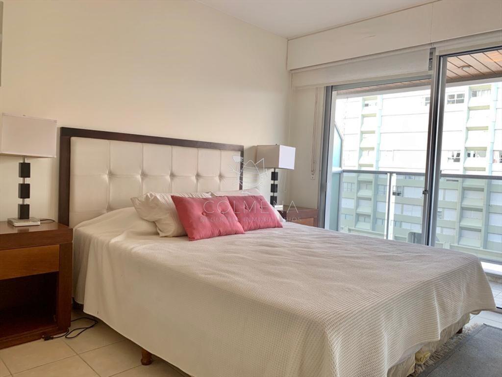 Penthouse Duplex de Tres Dormitorios en Venta + Parrillero