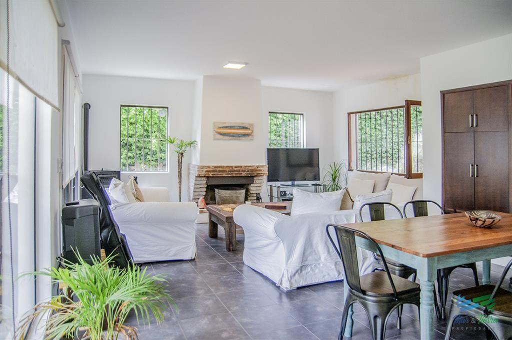 En venta casa de 5 dormitorios a metros de Playa Mansa, Pun