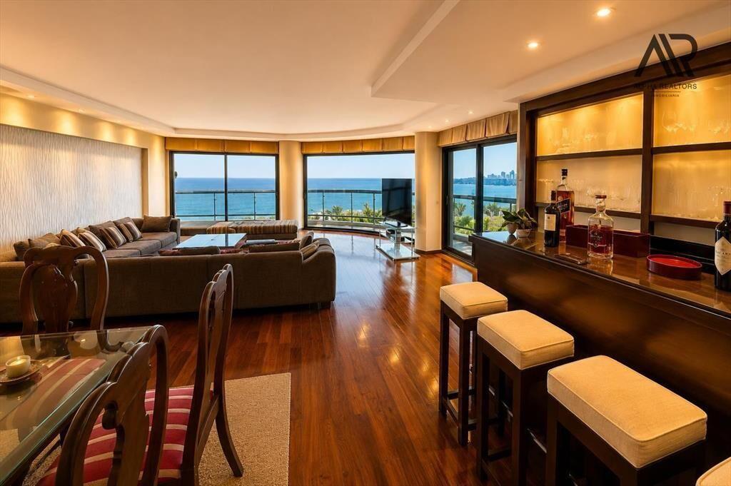 Apartamento en venta c/ cochera doble en Pocitos