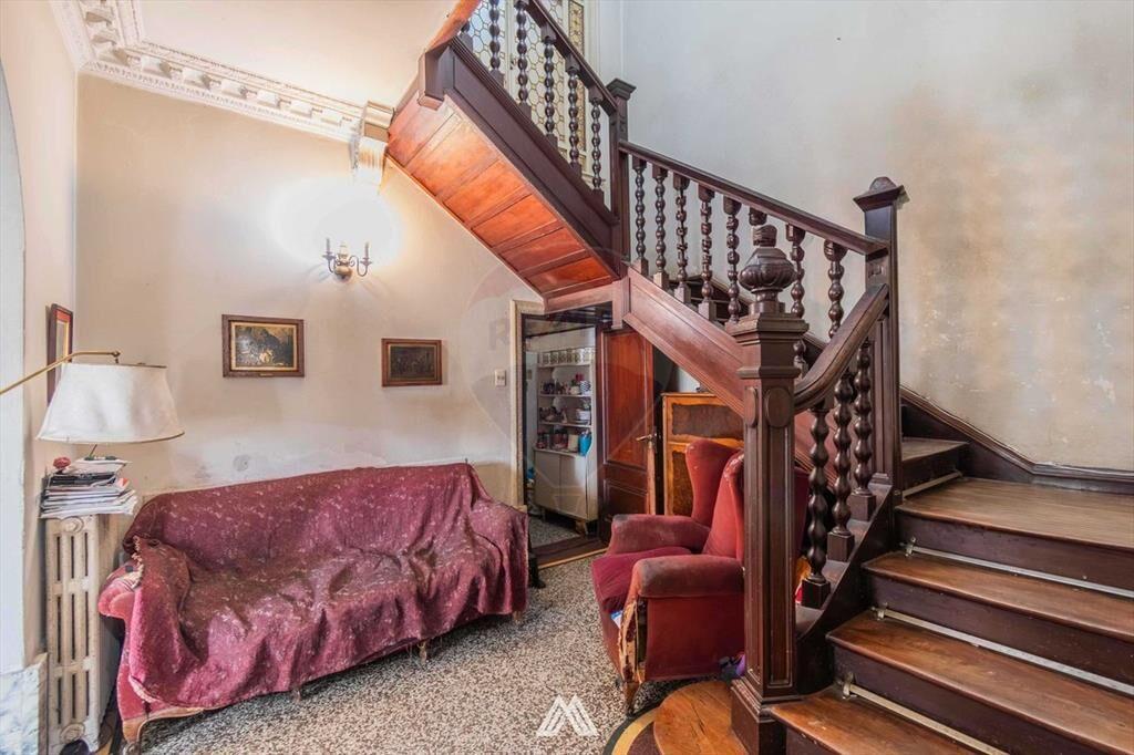 VENTA DE TRIPLEX EN PUNTA CARRETAS CON GARAJE