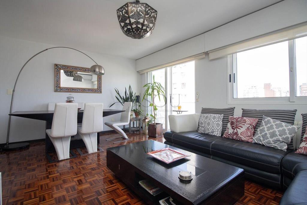 Venta Apartamento de 3 dormitorios, Servicio y Garage en Po