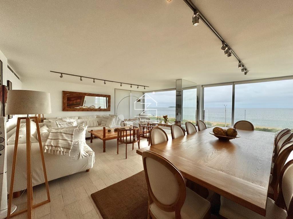 Venta apartamento 3 suites Punta del Este