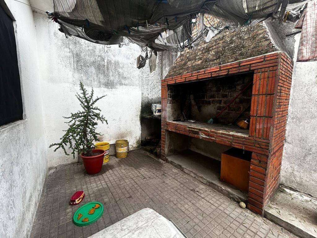 Venta de Terreno con 2 Casas en Pérez Castellanos