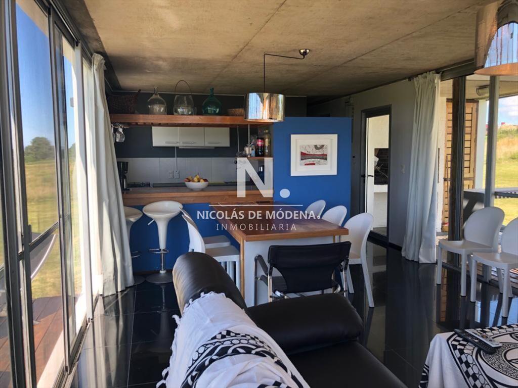 Casa en Venta de 4 dormitorios en La Pedreda