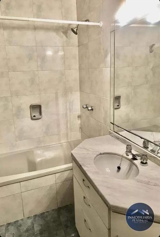 Apartamento en alquiler c/ cochera en Pocitos