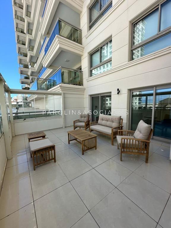 Apartamento dos dormitorios Punta del Este torre