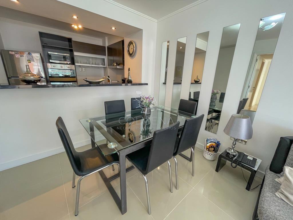 Exclusivo apartamento en alquiler de verano en Forest Tower