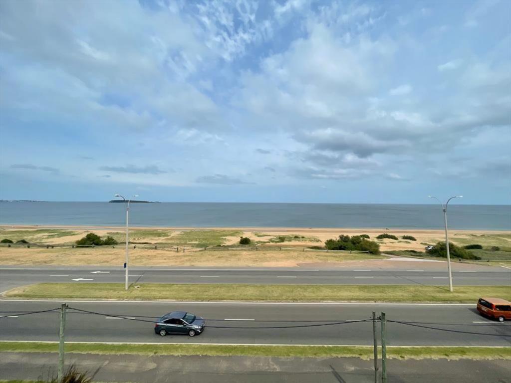 Apartamento en primera linea con terraza exclusiva!!