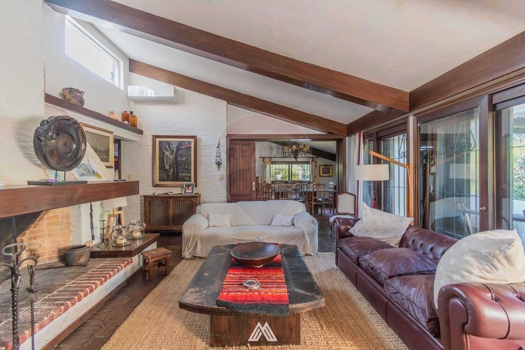 Venta casa Carrasco Sur 5 dormitorios piscina