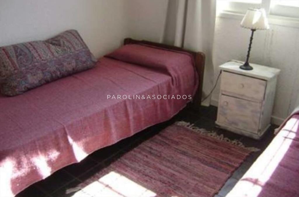 Casa de 4 Dormitorios en Venta en la Barra.