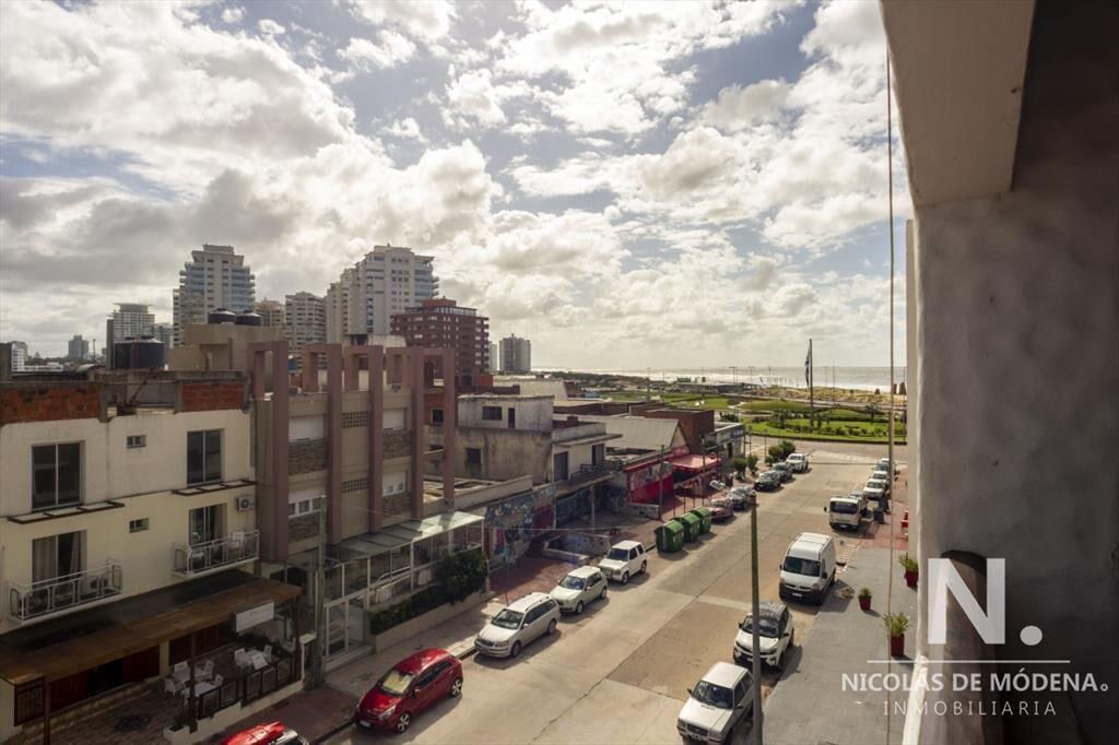 VENTA APARTAMENTO 3 DORMITORIOS Y DEPENDENCIA PENINSULA