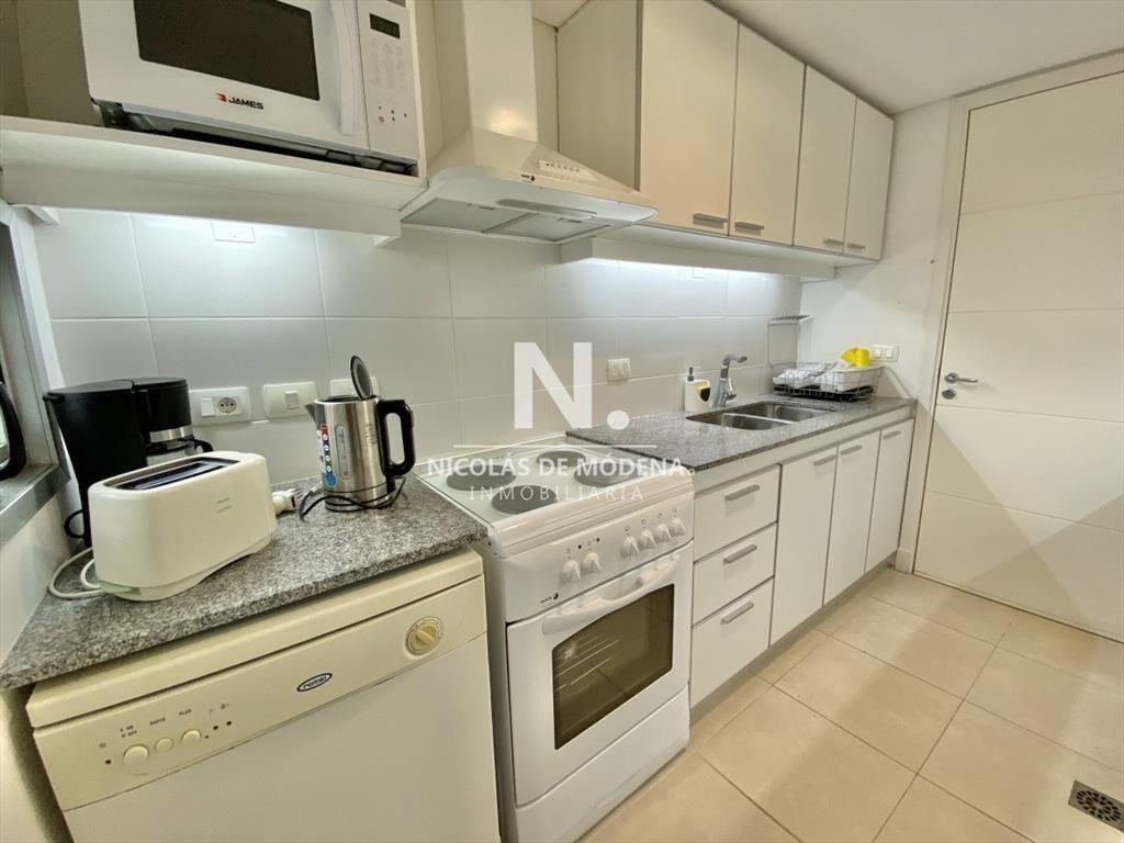 Vende departamento de 3 dormitorios y excelentes