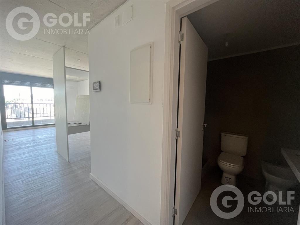 Venta monoambiente con terraza en Tres Cruces