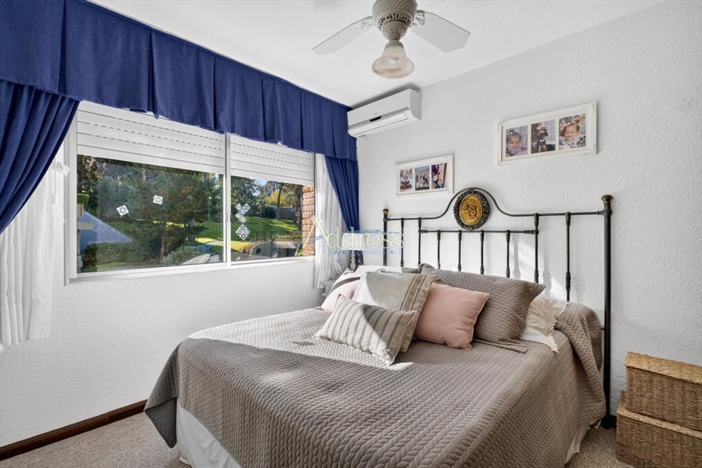 Venta Apartamento de 4 dormitorios en Punta del