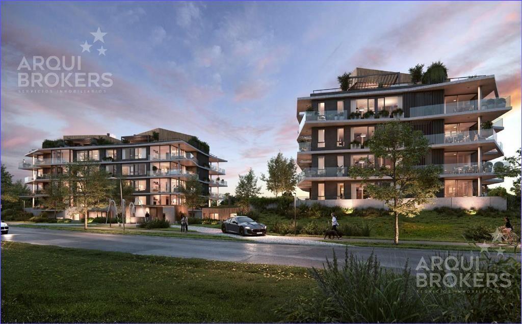 Apartamento de dos dormitorios en venta en Carrasco - 103T2
