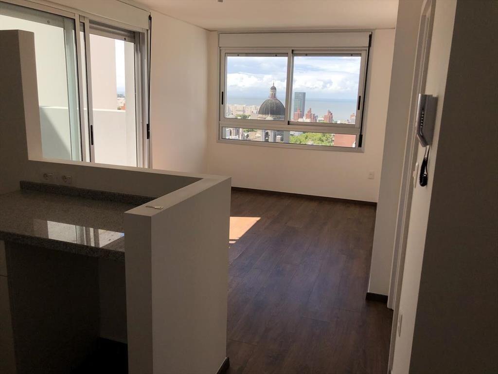 Venta Apartamento Centro Montevideo 1 Dorm Terraza con Rent