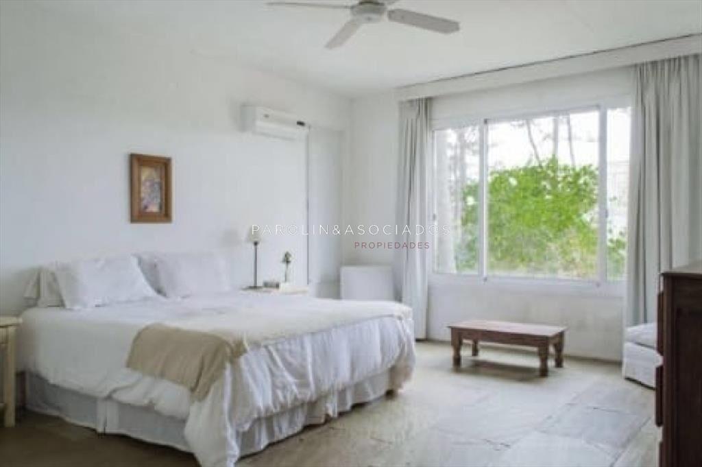Casa de 3 dormitorios en venta en Laguna Blanca